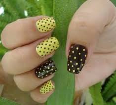 Unhas Decoradas amarelas